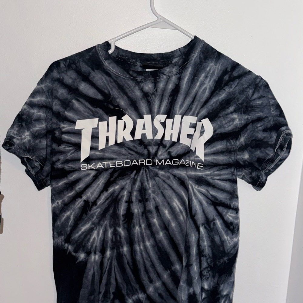 Thrasher Black and Gray Spiral Tee